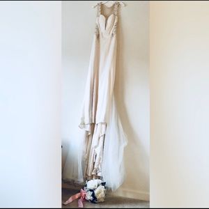 Galina Signature Wedding Gown; size 10; Ivory